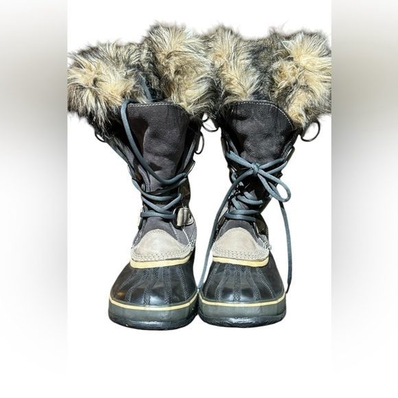 SOREL Joan of the Arctic Boots size 8 - Picture 3 of 7